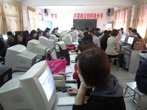 江南大学网络教育2012上半年巡回教学活动获得圆满成功